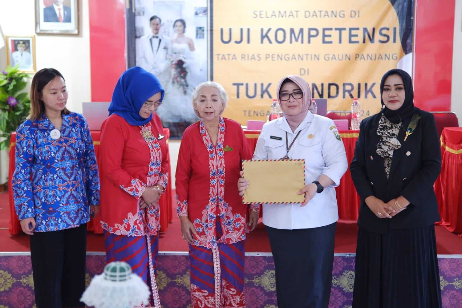 uji kompetensi tata rias pengantin surakarta08