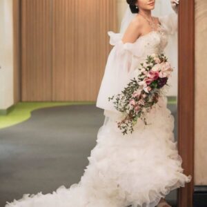 dress pengantin putih ruffle rok sabrina bouquet wedding