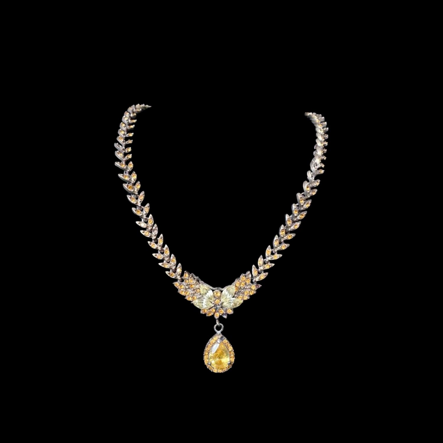 golden leaf pendant necklace house of hendrik