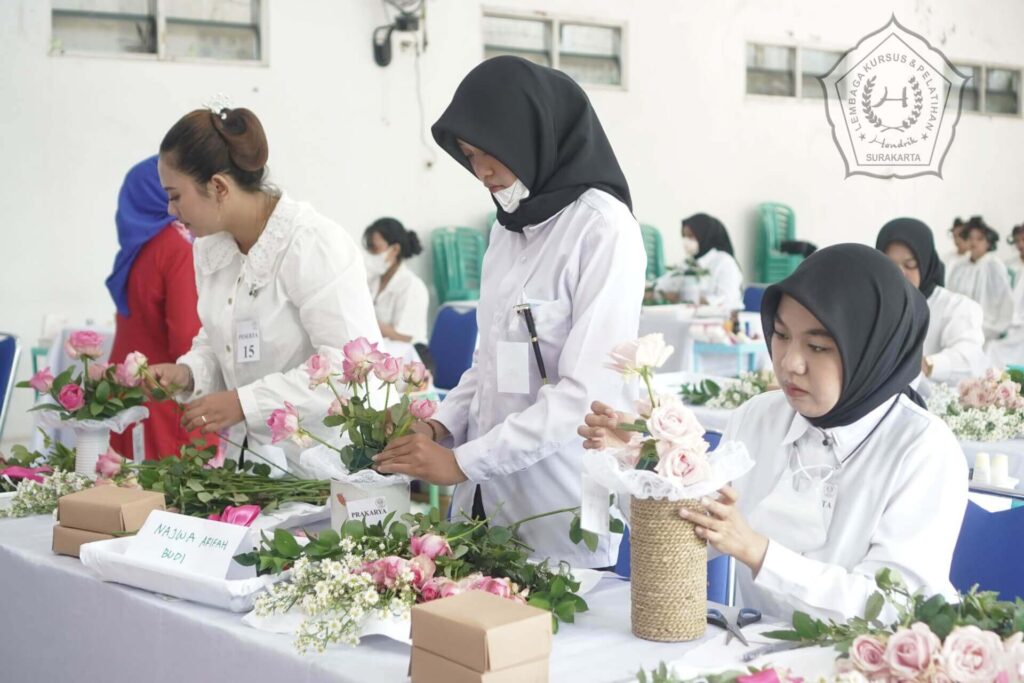 lkp hendrik surakarta uji kompetensi mua rangkai buket bunga pengantin