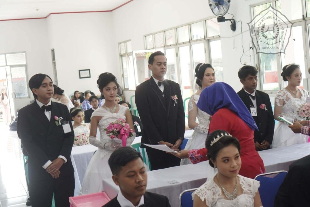 lkp hendrik surakarta uji kompetensi mua rias pengantin pria wanita