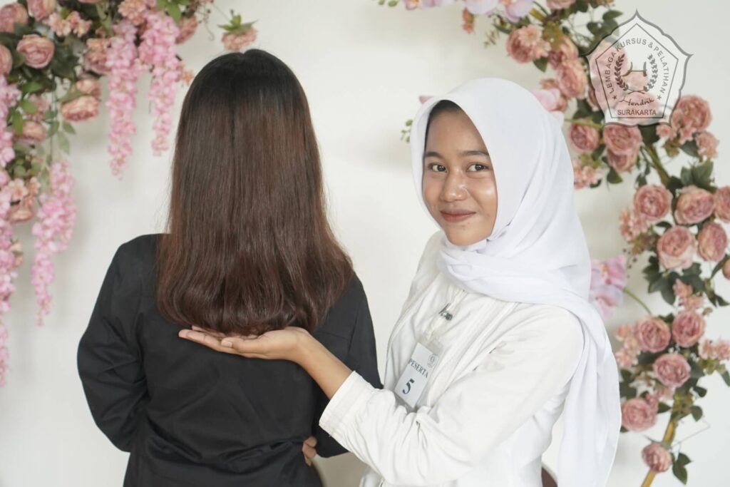 pelatihan kecantikan rambut straight hair result house of hendrik