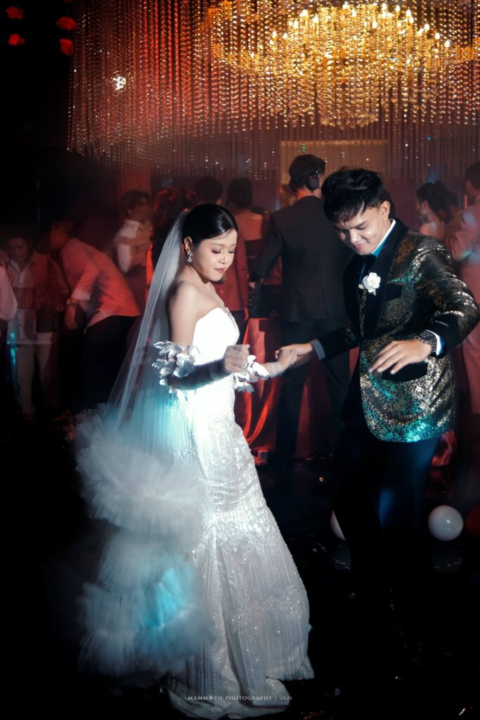 wedding show vows on fire tari pengantin berdua dancefloor house of hendrik