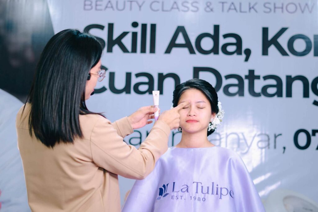 workshop latulipe galih mua galih pamungkas demo aplikasi foundation model karanganyar
