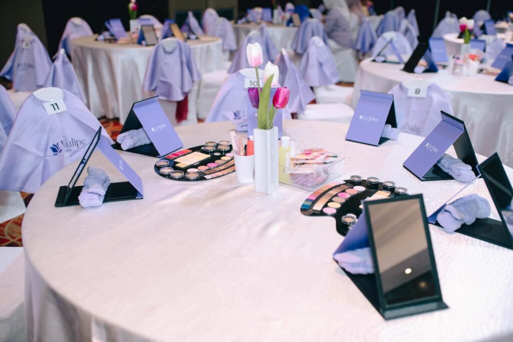 workshop latulipe galih mua setup meja produk kosmetik cermin sebelum acara karanganyar