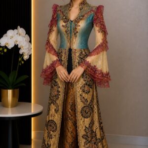 kebaya gradasi panjang motif batik kombinasi warna lengan ruffle pesta