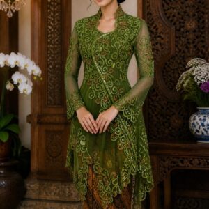 kebaya hijau tua full payet bordir scrollwork asimetris lengan panjang pesta mewah