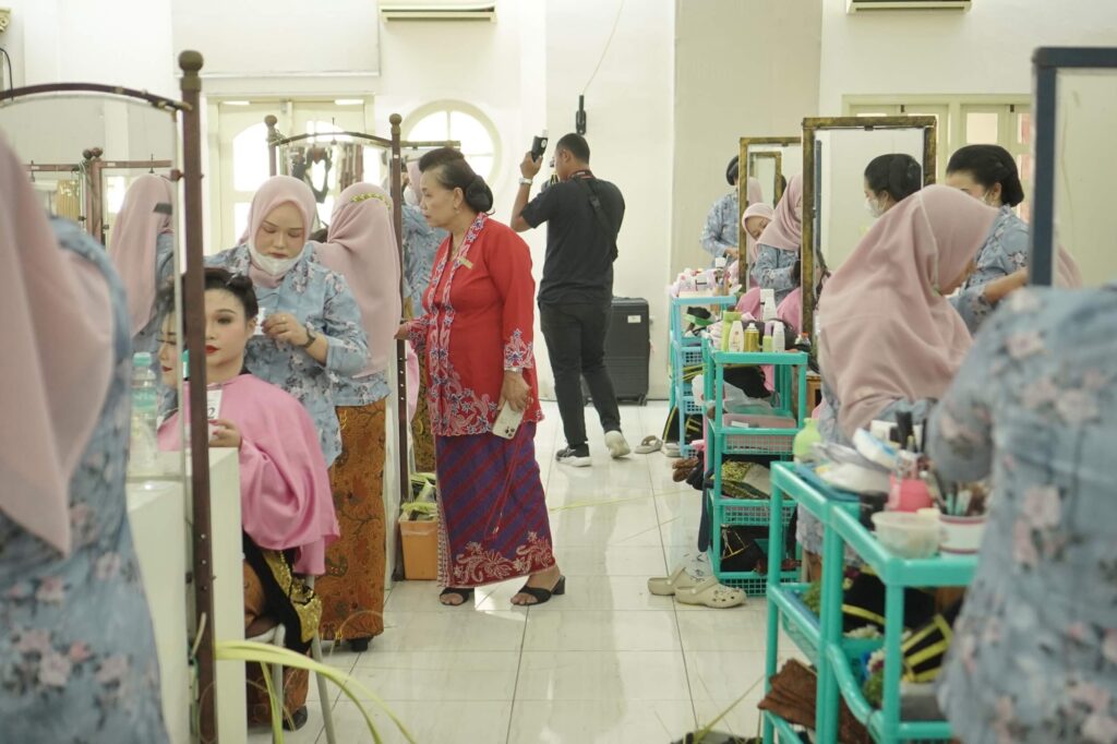 house of hendrik surakarta lpk tata rias putri solo 52
