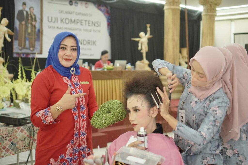 house of hendrik surakarta lpk tata rias putri solo 60