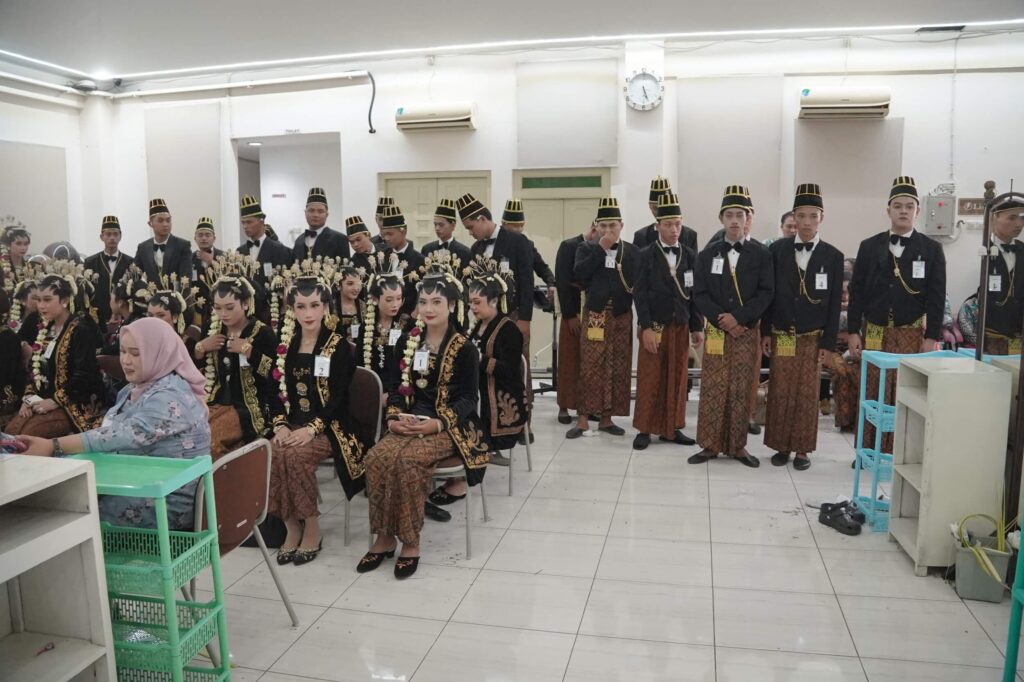 house of hendrik surakarta lpk tata rias putri solo 76