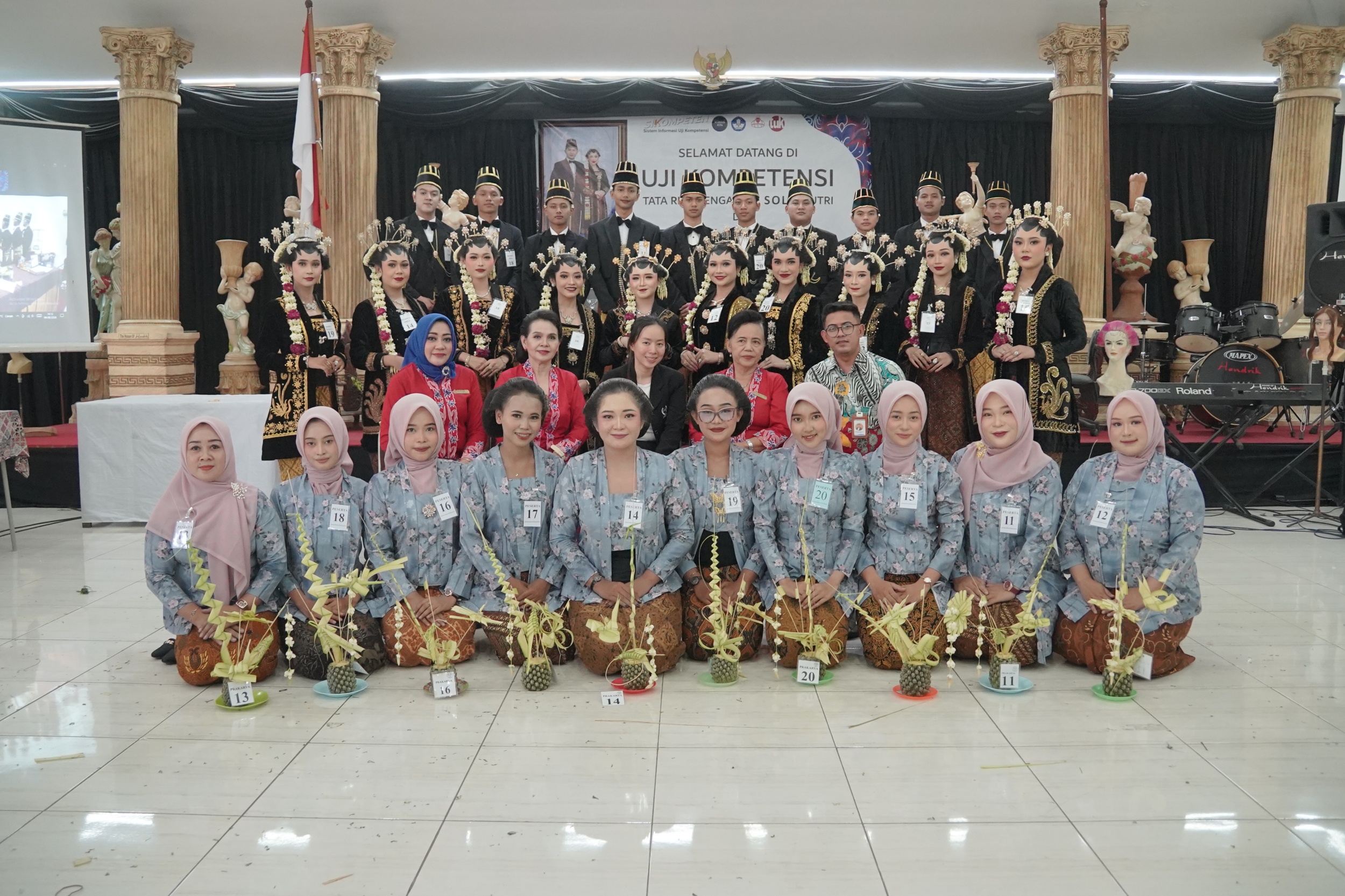 house of hendrik surakarta lpk tata rias putri solo 83