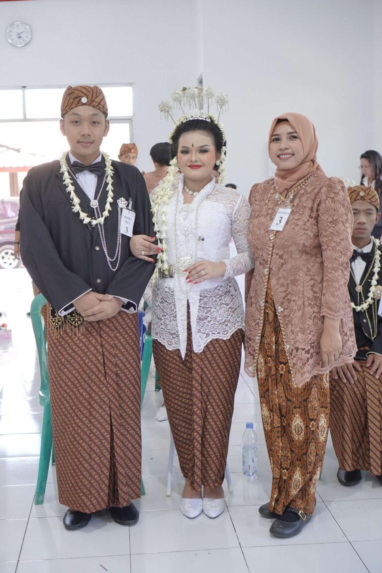 peserta 03 uji kompetensi tata rias sunda putri tengaran 202644