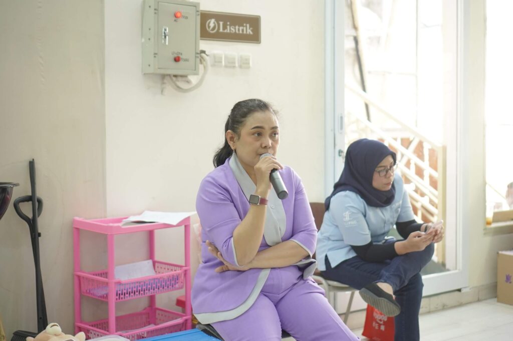 praktik perawatan wajah di lkp hendrik 40
