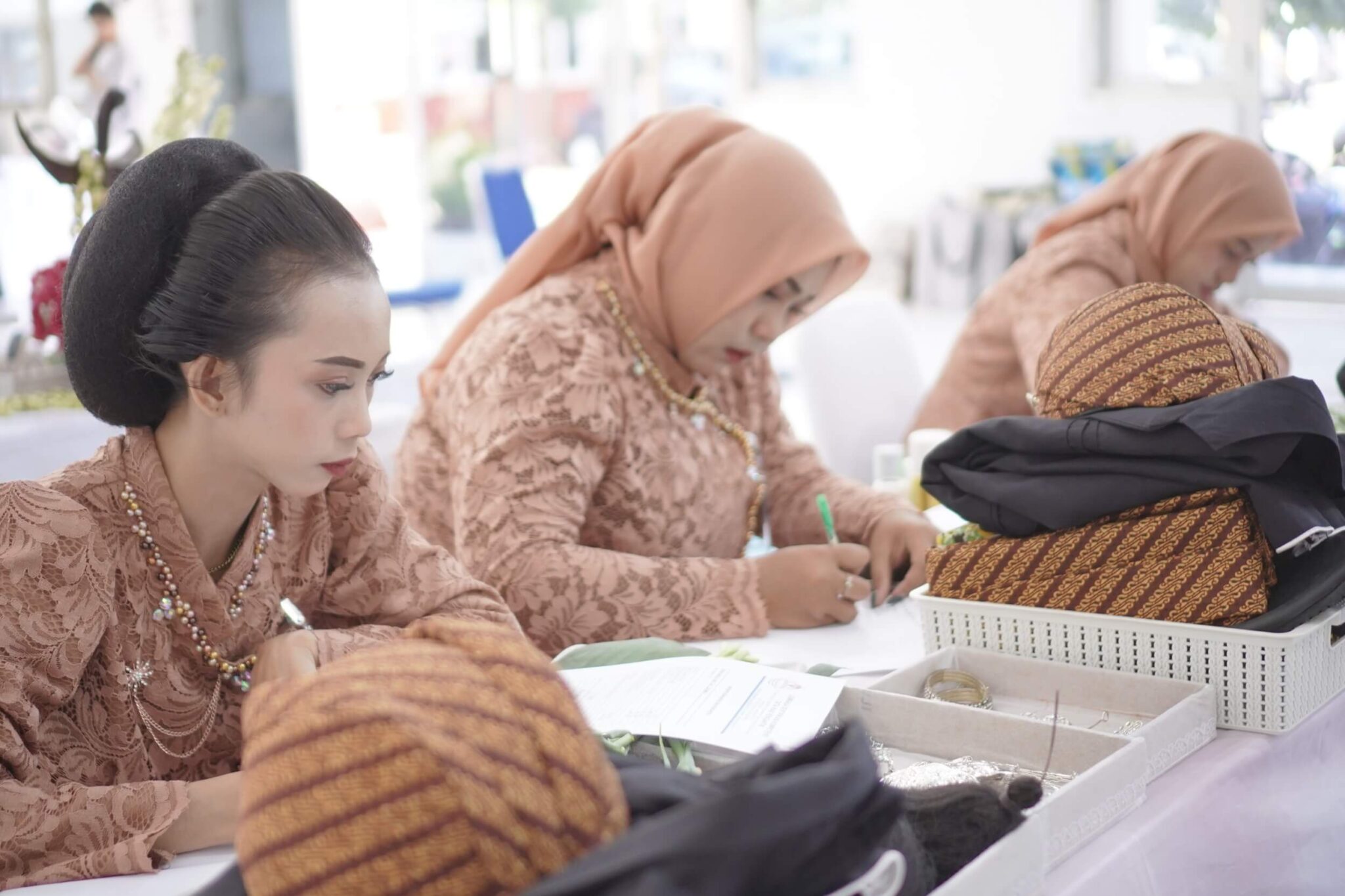 tanya jawab uji kompetensi tata rias sunda putri tengaran 202612