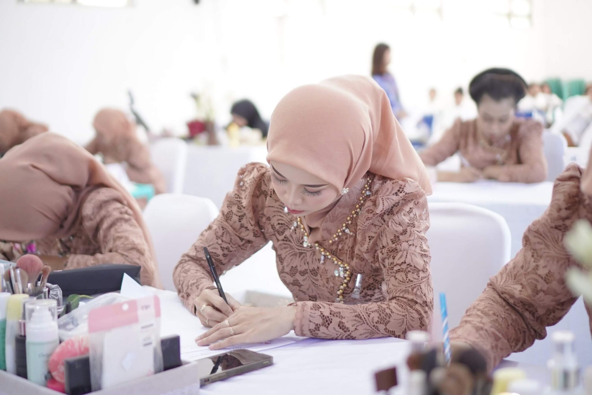 ujian kompetensi tata rias sunda putri tengaran 202610