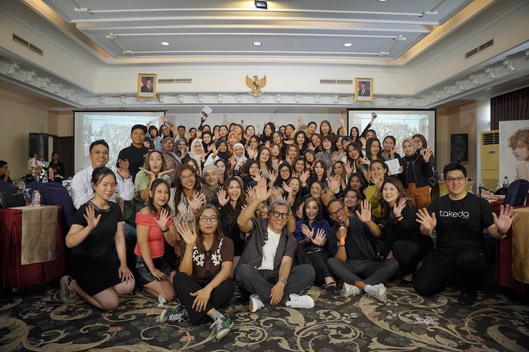 foto bersama peserta pelatihan hairdresser solo