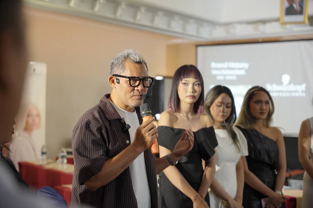 pembukaan pelatihan grey blending balayage solo